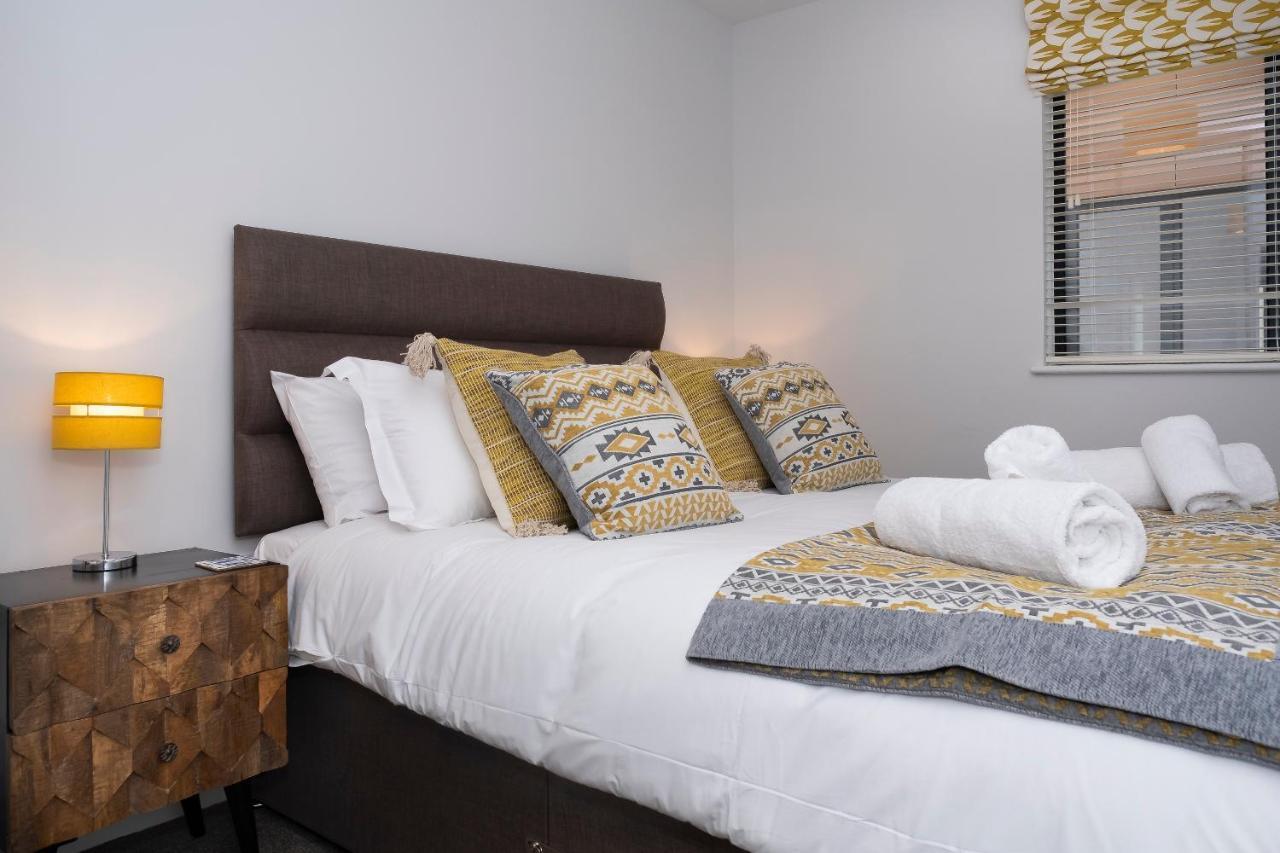 2 Putsborough - Luxury Apartment At Byron Woolacombe, Only 4 Minute Walk To Woolacombe Beach! Bagian luar foto