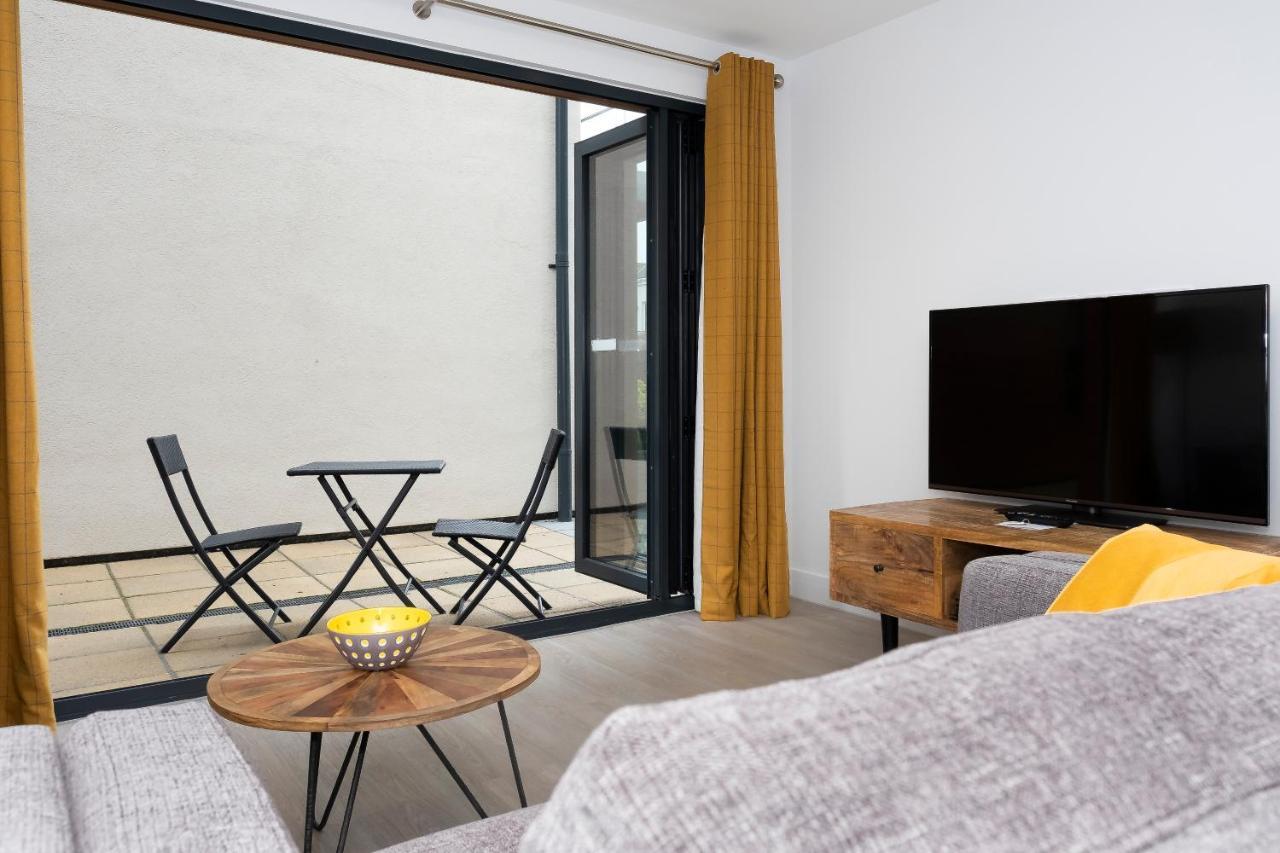 2 Putsborough - Luxury Apartment At Byron Woolacombe, Only 4 Minute Walk To Woolacombe Beach! Bagian luar foto